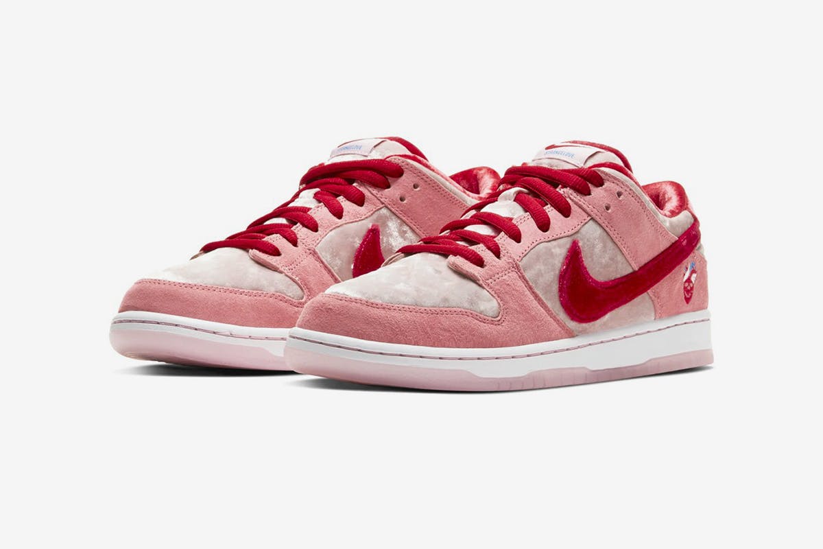 nike sb dunk low strangelove